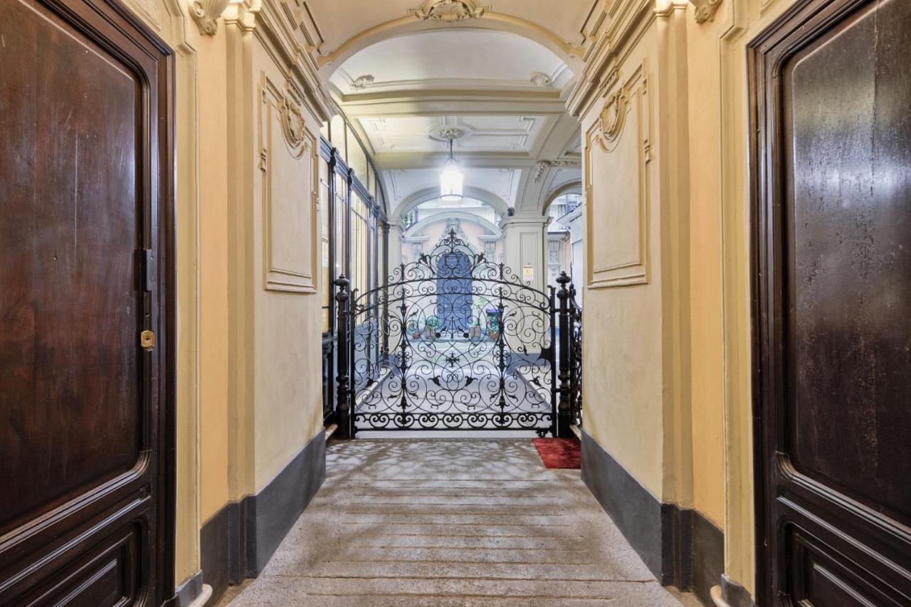 Acadamis -Il Rifugio Dei Mercanti- Piazza Castello Турин Екстер'єр фото